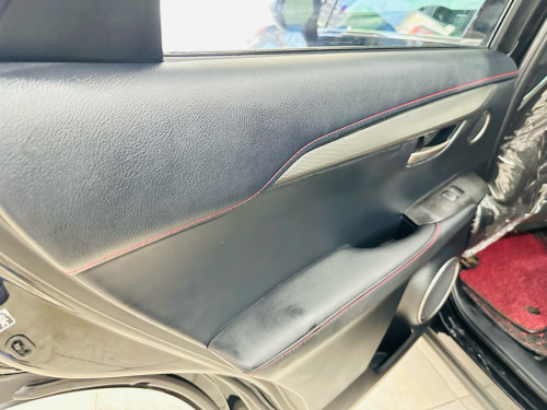 💁NX 200T/2015 F.Sport full option 5បូតុង គុជ3 នឹង ពូកឆឺរី  ហ្សុិន❤️ពណ៌: ខ្មៅ