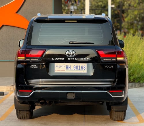 🔥LANDCRUISER VX-R2025 កាន់💰70000$💸ដកឡានភ្លាមបង់រំលស់ជាមួយឃ្លាំងផ្ទាល់