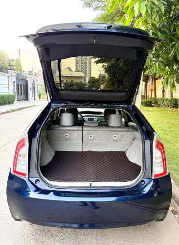 🚗លក់ Toyota Prius ឆ្នាំ​ 2013 Option 2