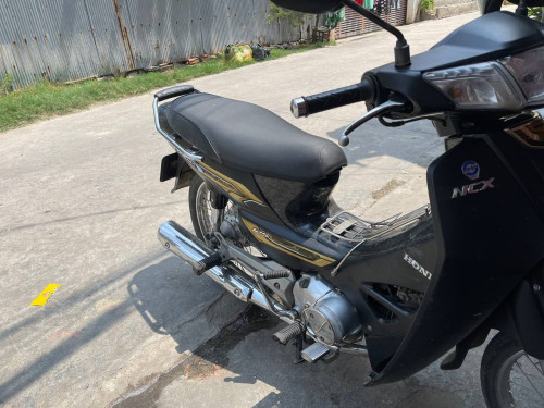 019នៅស្អាត លក់ប្ដូរសេរី