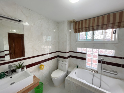 2 Bedroom Apartment ( 2 បន្ទប់គេង)