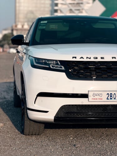 2018 VELAR V6