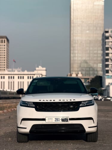2018 VELAR V6
