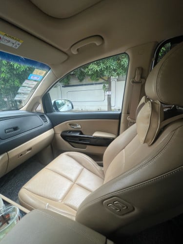 លក់ រឺ វ៉ៃដូរ 2019 Kia Carnival Full Option 25800$ free កាត់ឈ្មោះ