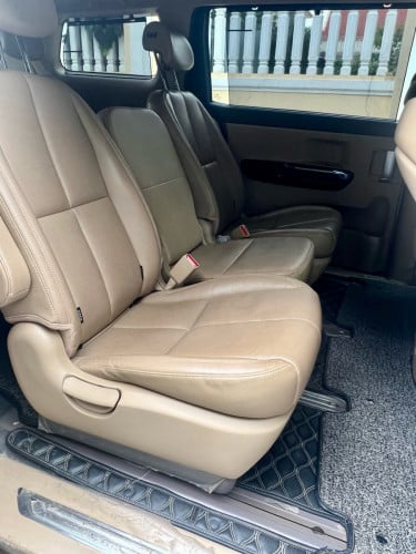 លក់ រឺ វ៉ៃដូរ 2019 Kia Carnival Full Option 25800$ free កាត់ឈ្មោះ