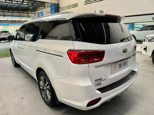 2020 Kia Carnival ឡានក្រុមហ៊ុន HGB