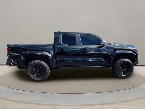 2024 Toyota Tacoma TRD Pro ឡានសម្រាប់កាម៉ង់