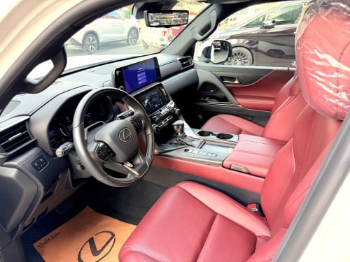 2025 Lx 600 ថ្មី
