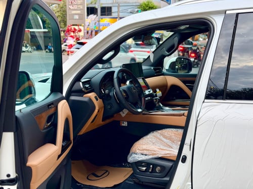 2025 Lx 600 ថ្មី