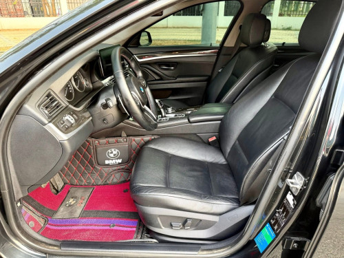 BMW 528i 2012 V4 សាំង