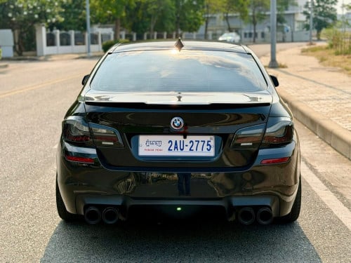 BMW 528i 2012 V4 សាំង