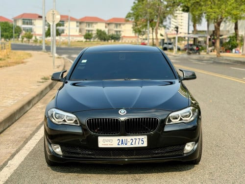 BMW 528i 2012 V4 សាំង