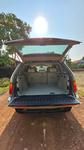 BMW X5 Year 2002 Very good condition លក់បេអឹមដាបប៊ើលយូX5 ឆ្នាំ2002