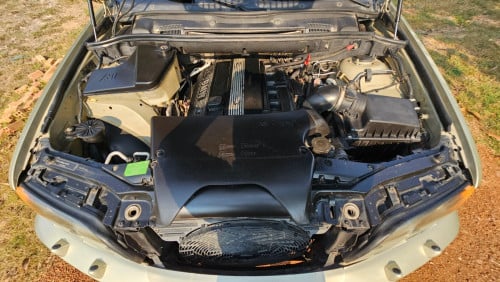 BMW X5 Year 2002 Very good condition លក់បេអឹមដាបប៊ើលយូX5 ឆ្នាំ2002