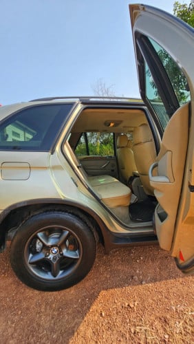 BMW X5 Year 2002 Very good condition លក់បេអឹមដាបប៊ើលយូX5 ឆ្នាំ2002
