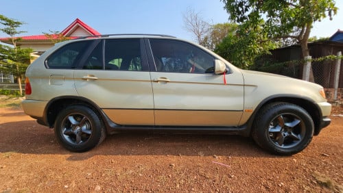 BMW X5 Year 2002 Very good condition លក់បេអឹមដាបប៊ើលយូX5 ឆ្នាំ2002