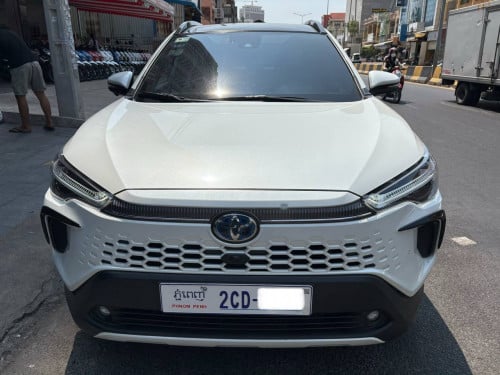 Corolla Cross Hybrid 2024 ថ្នាំ​ស៊ីន​មួយ​ជុំ​ មហាថ្មី​