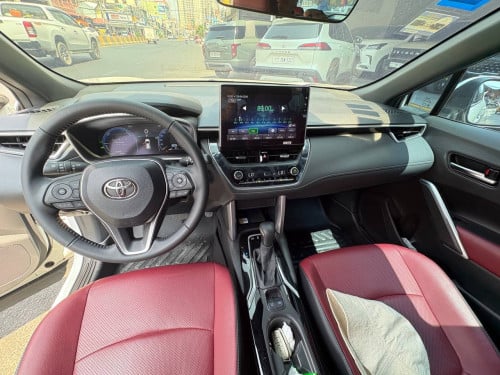 Corolla Cross Hybrid 2024 ថ្នាំ​ស៊ីន​មួយ​ជុំ​ មហាថ្មី​