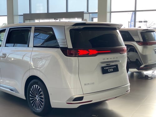 DENZA D9 EV 2026 ធានា​8ឆ្នាំ​