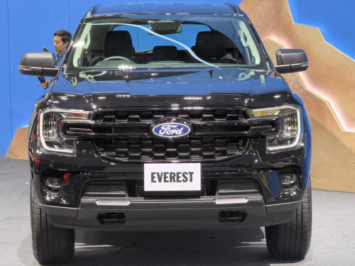 Ford Everest Active 2.0L ម៉ាស៊ីនម៉ាស៊ូត 2026