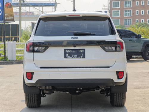 Ford Everest Active 2.0L ម៉ាស៊ីនម៉ាស៊ូត 2026