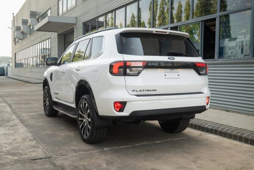 Ford Everest Platinum 3.0L ស៊េរីឆ្នាំ​ 2026