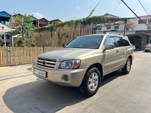 Highlander 2004 V4 p1 កៅអី៣ជួរ