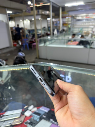 Honor Magic 4 Black CH , Ram8GB HD128GB Phone Condition 95% , ម៉ាស៊ីនសានុំ