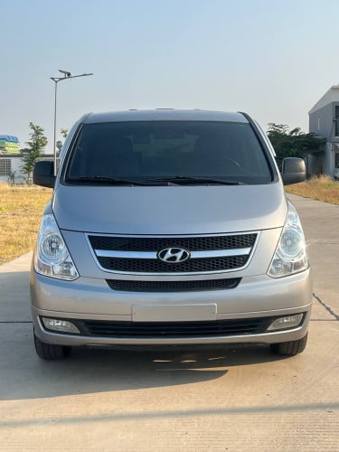 Hyundai Grand Starex CVX 2012 Full