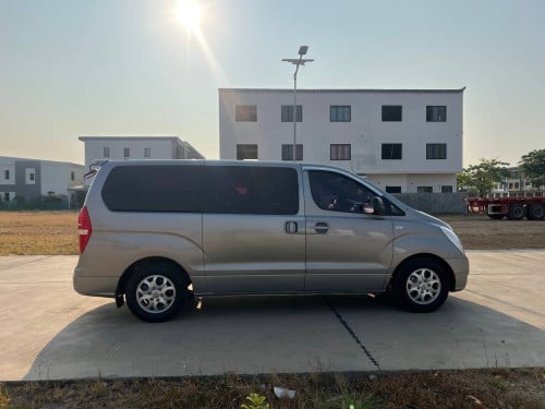 Hyundai Grand Starex CVX 2012 Full