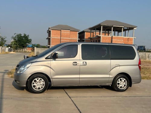 Hyundai Grand Starex CVX 2012 Full