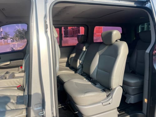 Hyundai Grand Starex CVX 2012 Full