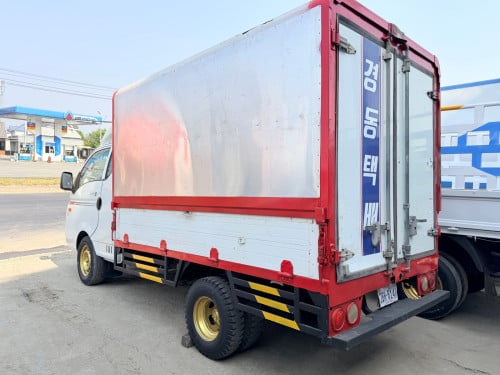 Hyundai Porter II ទូរបេីកស្លាប​ 06