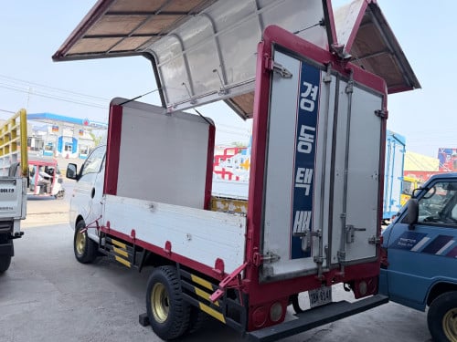 Hyundai Porter II ទូរបេីកស្លាប​ 06