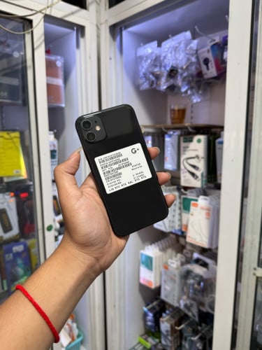 iPhone 11ពណ៌ខ្មៅ 🍏 64GB  LLA Battery 91% 🔋 តួស្អាត 99% សំណុំហ្សីន (ធានា1ខែ) តម្លៃល្អបងៗ 📥