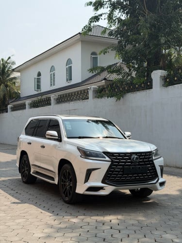 Lexus LX 570 Super Sport Arab 2018