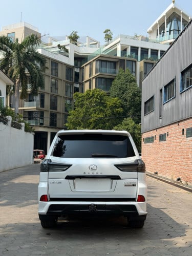 Lexus LX 570 Super Sport Arab 2018