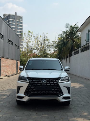 Lexus LX 570 Super Sport Arab 2018