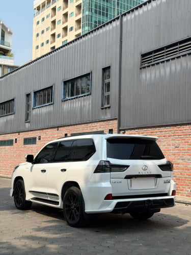 Lexus LX 570 Super Sport Arab 2018
