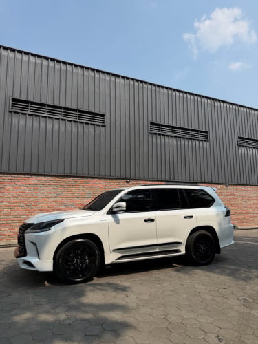 Lexus LX 570 Super Sport Arab 2018