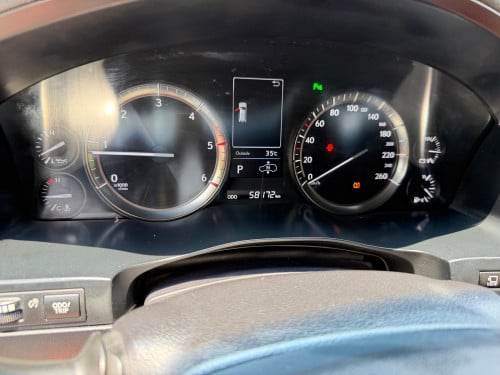 Lexus LX450d ឆ្នាំ2018 V8 ប្រើម៉ាស៊ូត ម្ចាស់ដើម ឡានស្អាត