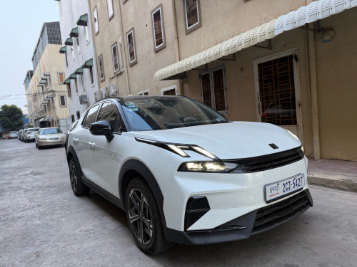 Lynk&Co 06 PHEV សាំង +អាគុយ 1100km