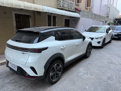 Lynk&Co 06 PHEV សាំង +អាគុយ 1100km