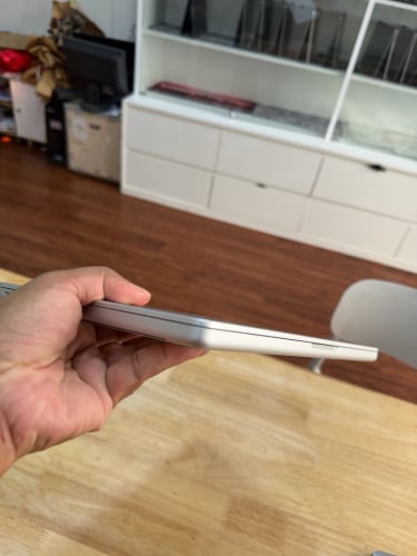 MacBook Pro 2024 14” M4 16G/512G Battery 100%
