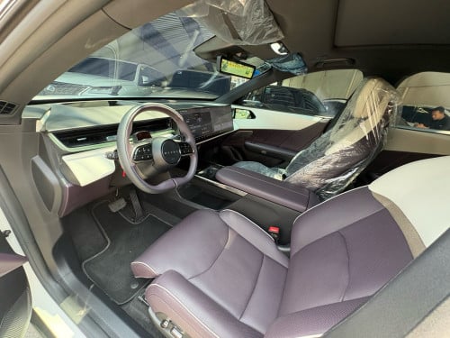 Mazda EZ-60 ថ្នាំ​ស៊ីន​មួយ​ជុំ​ មហាថ្មី​ ប្រេីបានតិចគីឡូ