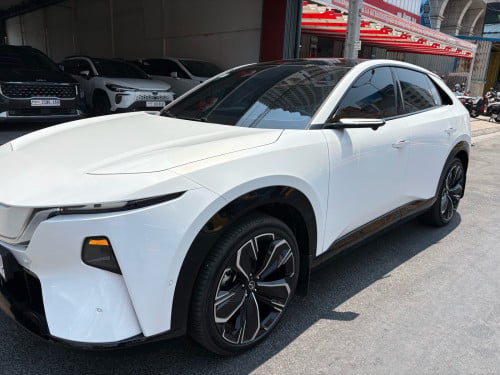 Mazda EZ-60 ថ្នាំ​ស៊ីន​មួយ​ជុំ​ មហាថ្មី​ ប្រេីបានតិចគីឡូ