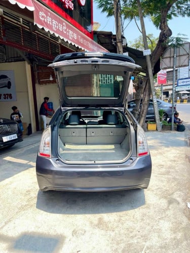 Prius 2012 Full Advanced Plug in option5