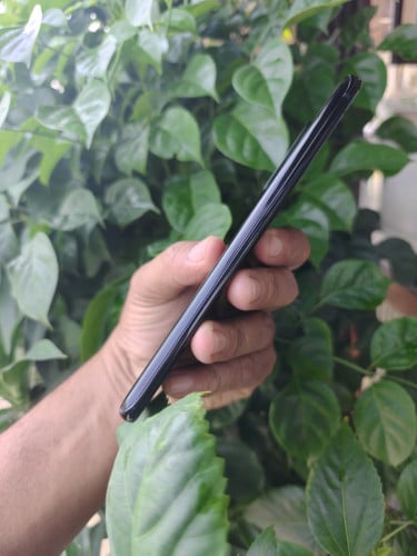 S20 Ultra 8g/128g(វៃដូរបាន)👉$155