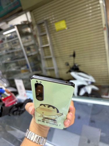 Sony Xperia1Mark3 256G Ram12G Sim1 សានុំស្រុីន បែកខ្នង