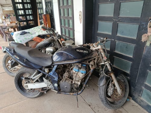 Suzuki Bandit & Yamaha Virago